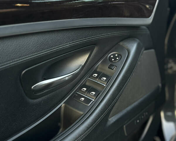 Черный БМВ 5 Серия, объемом двигателя 2.99 л и пробегом 340 тыс. км за 20500 $, фото 32 на Automoto.ua