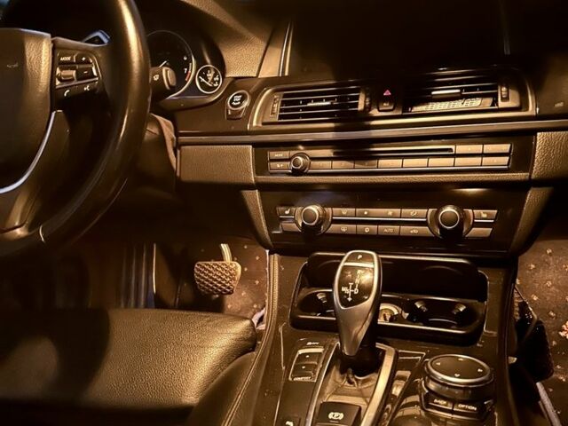 Черный БМВ 5 Серия, объемом двигателя 3 л и пробегом 229 тыс. км за 14500 $, фото 7 на Automoto.ua