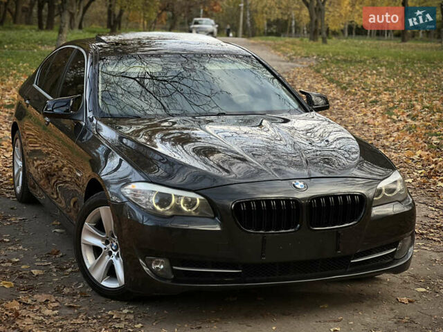Чорний БМВ 5 Серія, об'ємом двигуна 3 л та пробігом 276 тис. км за 10999 $, фото 4 на Automoto.ua