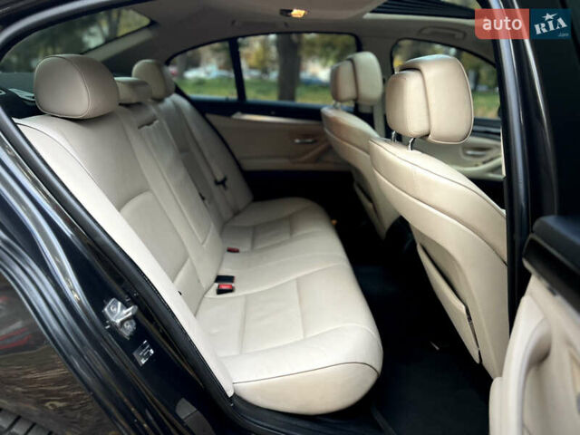 Чорний БМВ 5 Серія, об'ємом двигуна 3 л та пробігом 276 тис. км за 10999 $, фото 33 на Automoto.ua