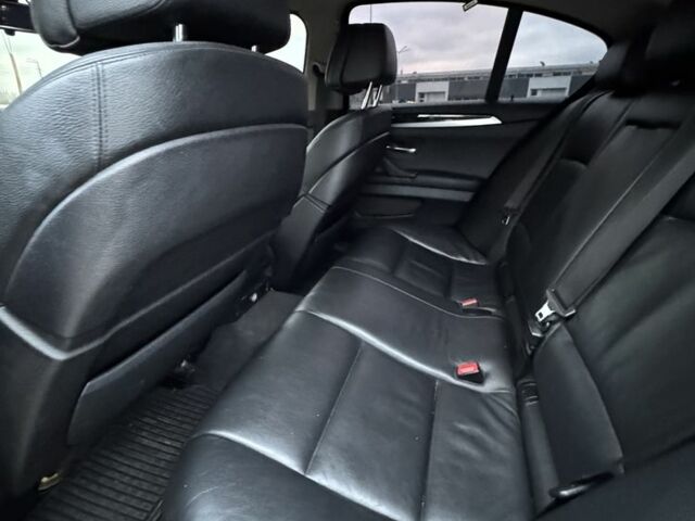 Черный БМВ 5 Серия, объемом двигателя 3 л и пробегом 326 тыс. км за 15500 $, фото 12 на Automoto.ua