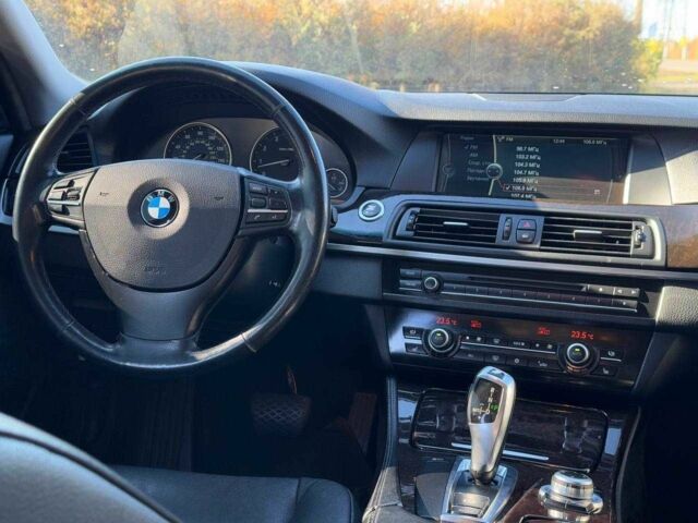 Черный БМВ 5 Серия, объемом двигателя 3 л и пробегом 271 тыс. км за 12500 $, фото 17 на Automoto.ua