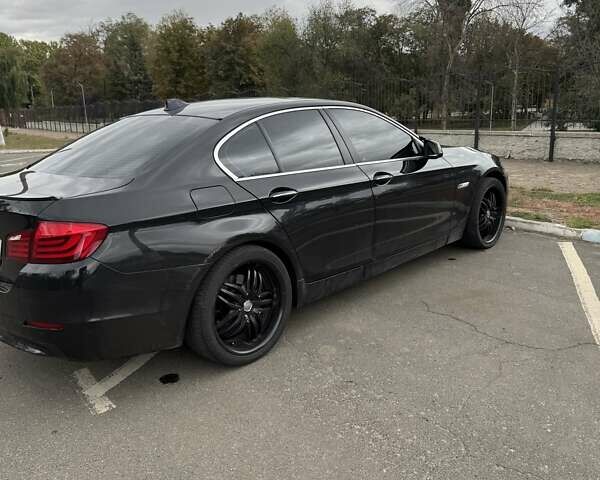 Черный БМВ 5 Серия, объемом двигателя 2.99 л и пробегом 237 тыс. км за 16000 $, фото 4 на Automoto.ua