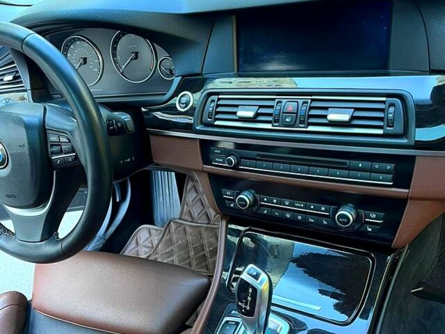 Черный БМВ 5 Серия, объемом двигателя 4.4 л и пробегом 130 тыс. км за 16500 $, фото 12 на Automoto.ua