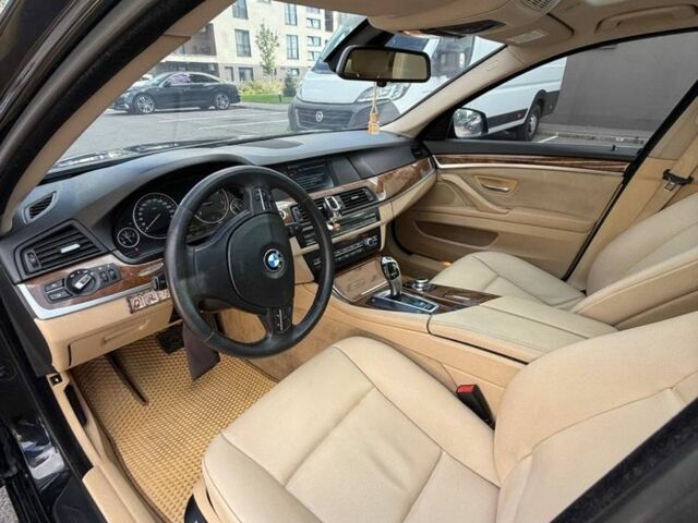 Чорний БМВ 5 Серія, об'ємом двигуна 2 л та пробігом 315 тис. км за 13000 $, фото 11 на Automoto.ua