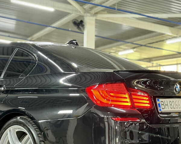 Черный БМВ 5 Серия, объемом двигателя 2.99 л и пробегом 255 тыс. км за 15700 $, фото 10 на Automoto.ua