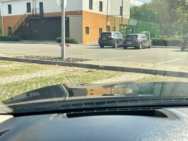 Чорний БМВ 5 Серія, об'ємом двигуна 3 л та пробігом 324 тис. км за 16700 $, фото 14 на Automoto.ua