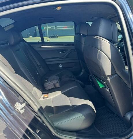 Черный БМВ 5 Серия, объемом двигателя 3 л и пробегом 235 тыс. км за 17500 $, фото 4 на Automoto.ua