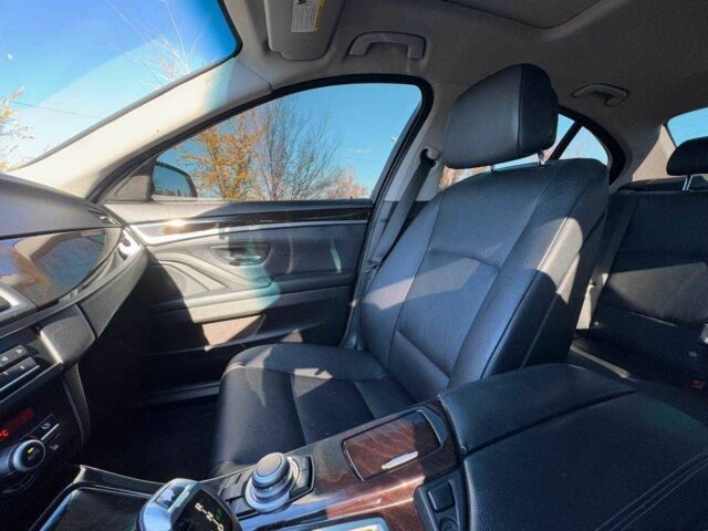 Черный БМВ 5 Серия, объемом двигателя 3 л и пробегом 271 тыс. км за 12500 $, фото 21 на Automoto.ua