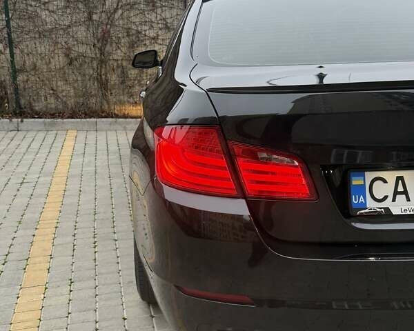 Чорний БМВ 5 Серія, об'ємом двигуна 2 л та пробігом 298 тис. км за 11800 $, фото 31 на Automoto.ua