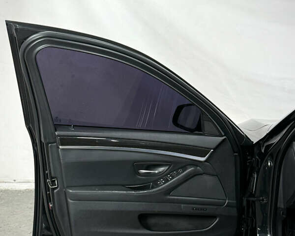 Черный БМВ 5 Серия, объемом двигателя 2.99 л и пробегом 255 тыс. км за 15700 $, фото 20 на Automoto.ua