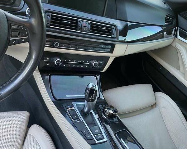 Чорний БМВ 5 Серія, об'ємом двигуна 2.98 л та пробігом 143 тис. км за 16800 $, фото 6 на Automoto.ua