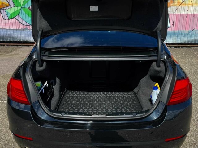 Черный БМВ 5 Серия, объемом двигателя 2 л и пробегом 245 тыс. км за 17500 $, фото 10 на Automoto.ua