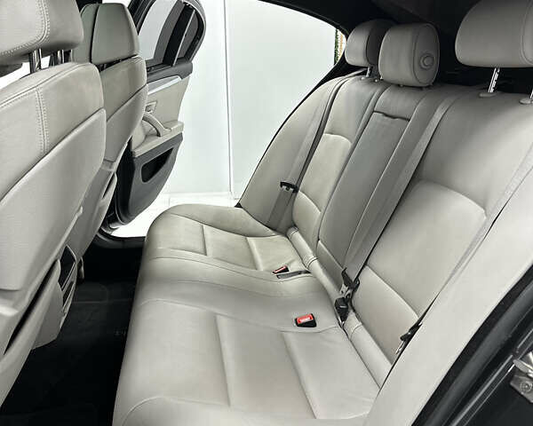 Черный БМВ 5 Серия, объемом двигателя 3 л и пробегом 190 тыс. км за 15500 $, фото 5 на Automoto.ua