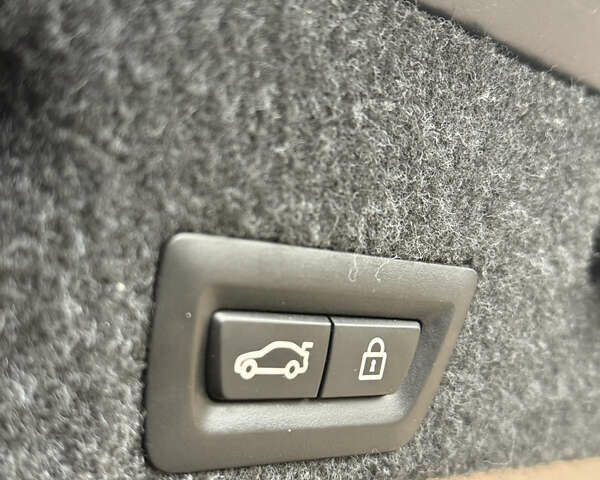 Чорний БМВ 5 Серія, об'ємом двигуна 3 л та пробігом 210 тис. км за 14600 $, фото 9 на Automoto.ua