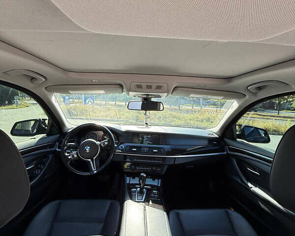 Черный БМВ 5 Серия, объемом двигателя 2.99 л и пробегом 99 тыс. км за 18000 $, фото 8 на Automoto.ua