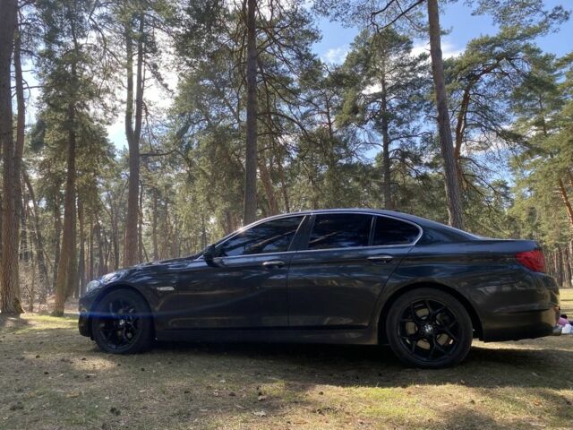 Чорний БМВ 5 Серія, об'ємом двигуна 2 л та пробігом 258 тис. км за 11000 $, фото 5 на Automoto.ua