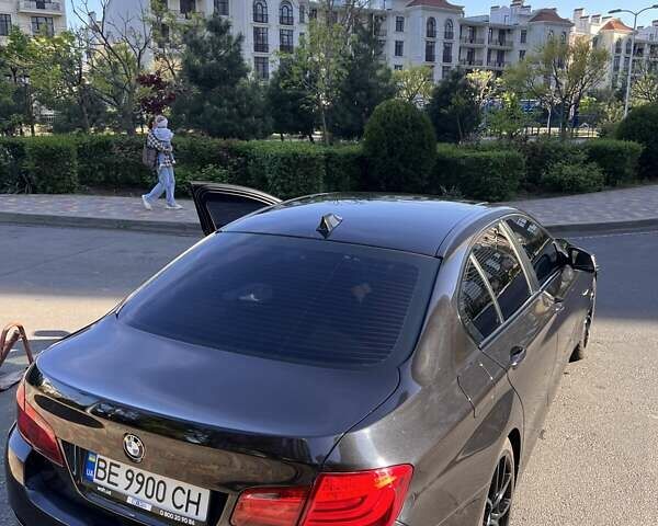 Черный БМВ 5 Серия, объемом двигателя 2.99 л и пробегом 180 тыс. км за 16000 $, фото 7 на Automoto.ua