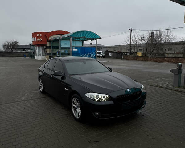 Черный БМВ 5 Серия, объемом двигателя 2.99 л и пробегом 380 тыс. км за 14400 $, фото 1 на Automoto.ua