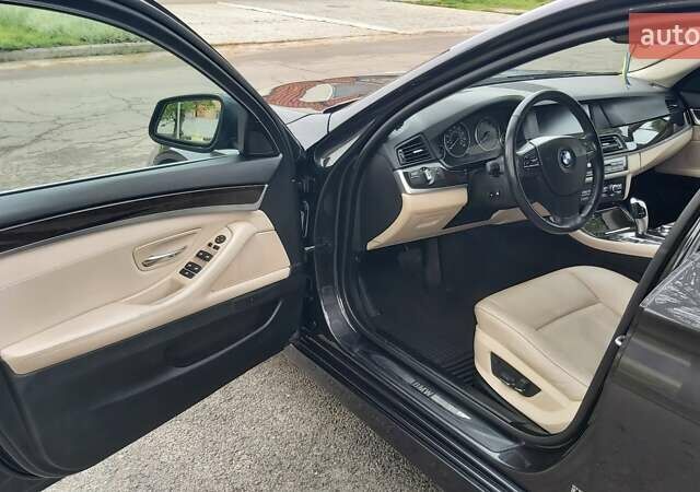 Черный БМВ 5 Серия, объемом двигателя 3 л и пробегом 152 тыс. км за 14150 $, фото 15 на Automoto.ua