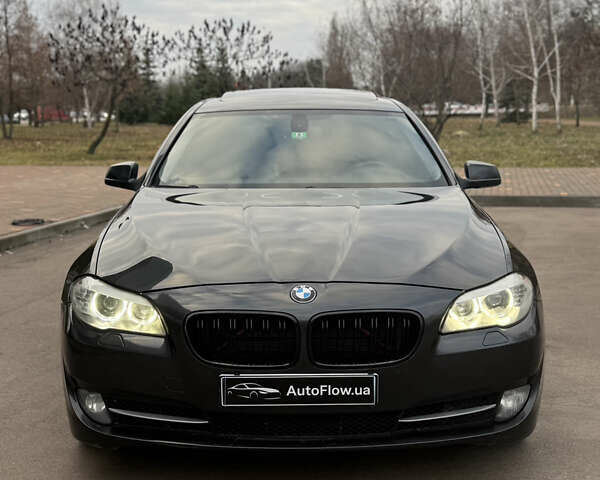 Чорний БМВ 5 Серія, об'ємом двигуна 3 л та пробігом 210 тис. км за 14600 $, фото 4 на Automoto.ua