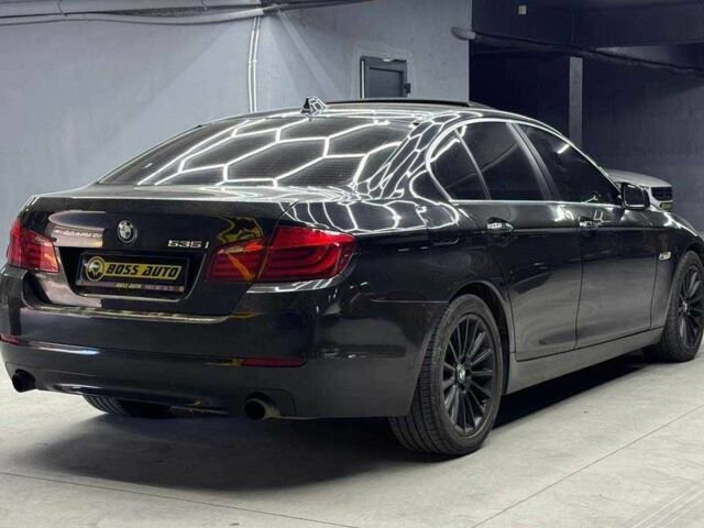 Чорний БМВ 5 Серія, об'ємом двигуна 3 л та пробігом 229 тис. км за 12800 $, фото 5 на Automoto.ua