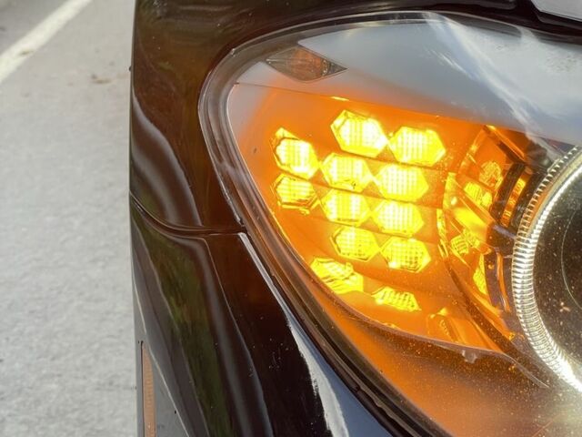 Черный БМВ 5 Серия, объемом двигателя 2 л и пробегом 200 тыс. км за 11999 $, фото 6 на Automoto.ua