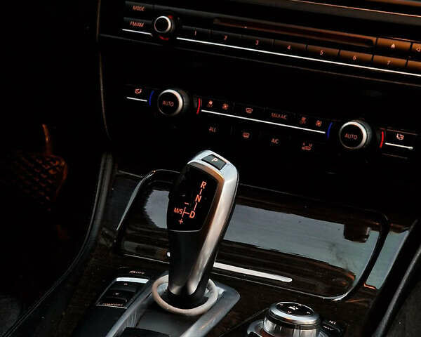 Чорний БМВ 5 Серія, об'ємом двигуна 2 л та пробігом 202 тис. км за 11999 $, фото 56 на Automoto.ua