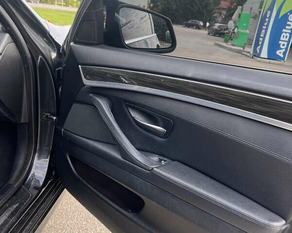 Черный БМВ 5 Серия, объемом двигателя 2 л и пробегом 300 тыс. км за 12200 $, фото 4 на Automoto.ua