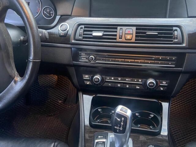 БМВ 5 Серия 2012 в Днепре (Днепропетровске) на Automoto.ua Черный БМВ 5 Серия, объемом двигателя 2 л и пробегом 221 тыс. км за 13200 $, фото 14 на Automoto.ua