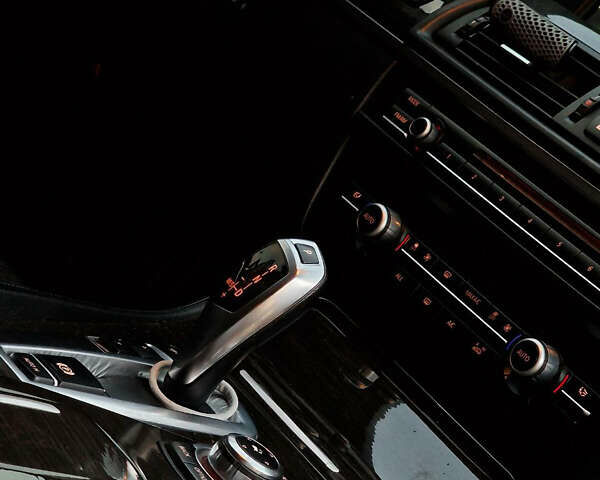 Чорний БМВ 5 Серія, об'ємом двигуна 2 л та пробігом 202 тис. км за 11999 $, фото 52 на Automoto.ua