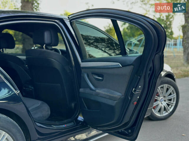 Чорний БМВ 5 Серія, об'ємом двигуна 3 л та пробігом 281 тис. км за 18400 $, фото 21 на Automoto.ua