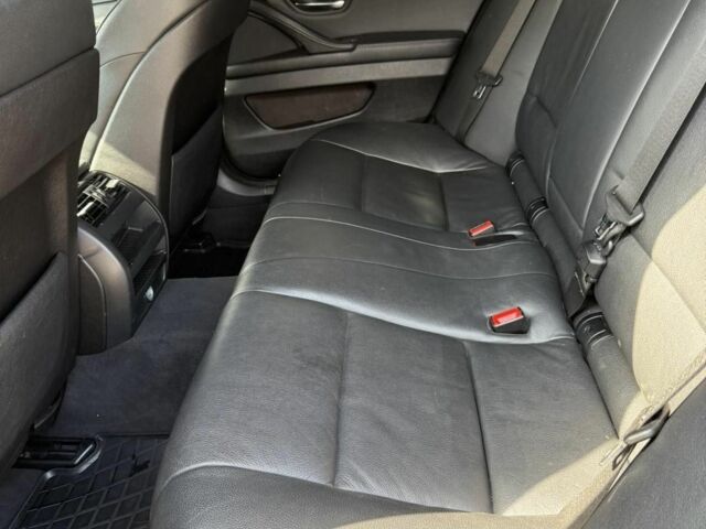 Черный БМВ 5 Серия, объемом двигателя 3 л и пробегом 250 тыс. км за 16950 $, фото 6 на Automoto.ua