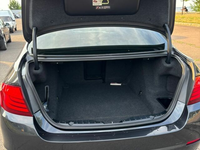 Черный БМВ 5 Серия, объемом двигателя 2 л и пробегом 200 тыс. км за 12500 $, фото 6 на Automoto.ua