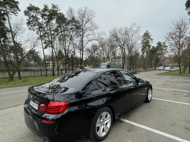 Чорний БМВ 5 Серія, об'ємом двигуна 3 л та пробігом 300 тис. км за 14000 $, фото 2 на Automoto.ua
