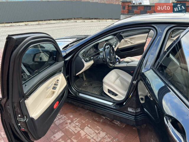 Черный БМВ 5 Серия, объемом двигателя 2.98 л и пробегом 218 тыс. км за 16000 $, фото 6 на Automoto.ua