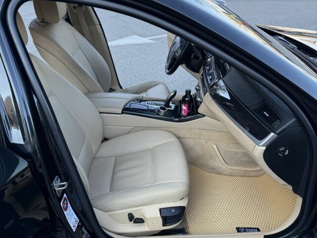 Черный БМВ 5 Серия, объемом двигателя 2 л и пробегом 234 тыс. км за 11000 $, фото 9 на Automoto.ua