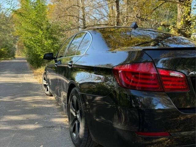 Черный БМВ 5 Серия, объемом двигателя 2 л и пробегом 133 тыс. км за 14700 $, фото 4 на Automoto.ua