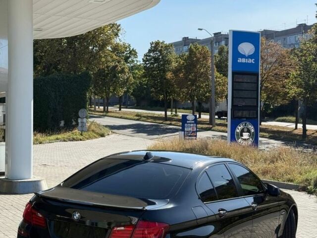 Черный БМВ 5 Серия, объемом двигателя 3 л и пробегом 96 тыс. км за 19800 $, фото 3 на Automoto.ua