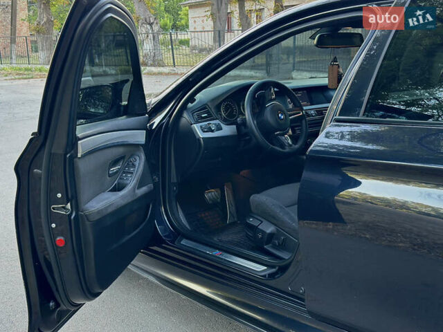 Чорний БМВ 5 Серія, об'ємом двигуна 3 л та пробігом 281 тис. км за 18400 $, фото 15 на Automoto.ua