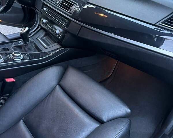 Черный БМВ 5 Серия, объемом двигателя 2 л и пробегом 230 тыс. км за 10442 $, фото 3 на Automoto.ua