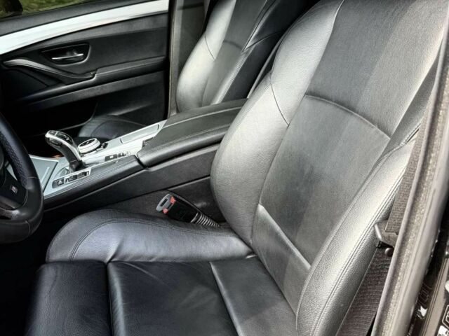 Черный БМВ 5 Серия, объемом двигателя 3 л и пробегом 250 тыс. км за 16950 $, фото 5 на Automoto.ua