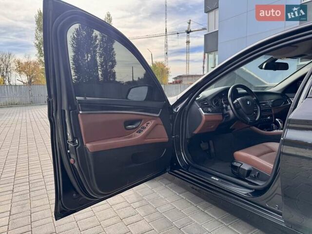 БМВ 5 Серия 2012 в Одессе на Automoto.ua Черный БМВ 5 Серия, объемом двигателя 2.99 л и пробегом 191 тыс. км за 11999 $, фото 28 на Automoto.ua