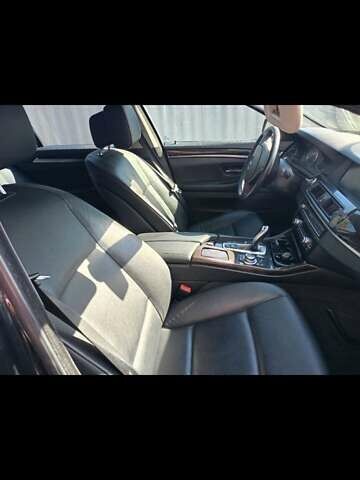 Черный БМВ 5 Серия, объемом двигателя 2 л и пробегом 185 тыс. км за 11000 $, фото 3 на Automoto.ua