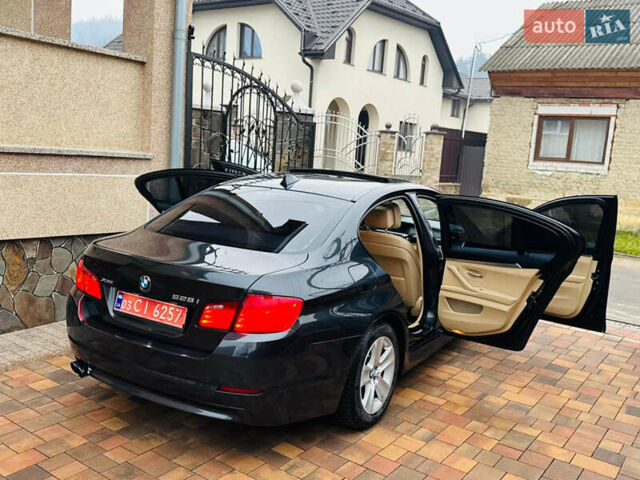 Чорний БМВ 5 Серія, об'ємом двигуна 2 л та пробігом 184 тис. км за 12400 $, фото 19 на Automoto.ua