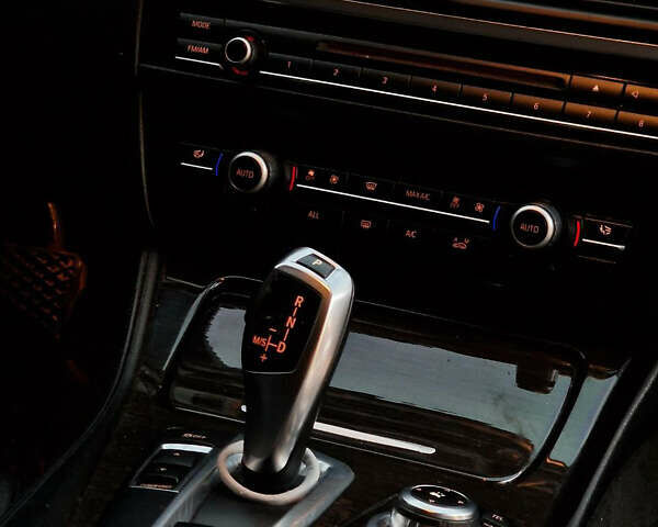 Чорний БМВ 5 Серія, об'ємом двигуна 2 л та пробігом 202 тис. км за 11999 $, фото 50 на Automoto.ua