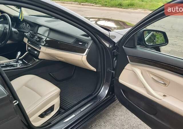 Черный БМВ 5 Серия, объемом двигателя 3 л и пробегом 152 тыс. км за 14150 $, фото 26 на Automoto.ua