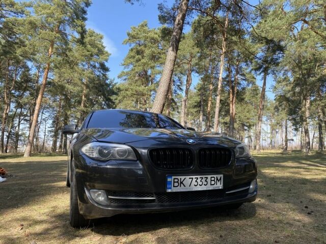 Чорний БМВ 5 Серія, об'ємом двигуна 2 л та пробігом 258 тис. км за 11000 $, фото 6 на Automoto.ua