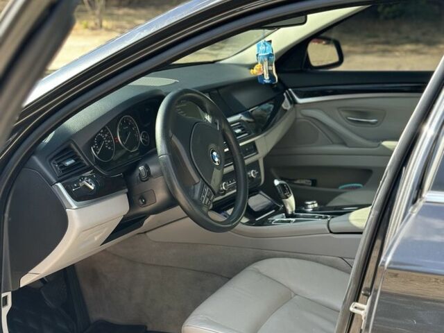 Черный БМВ 5 Серия, объемом двигателя 3 л и пробегом 224 тыс. км за 12900 $, фото 14 на Automoto.ua