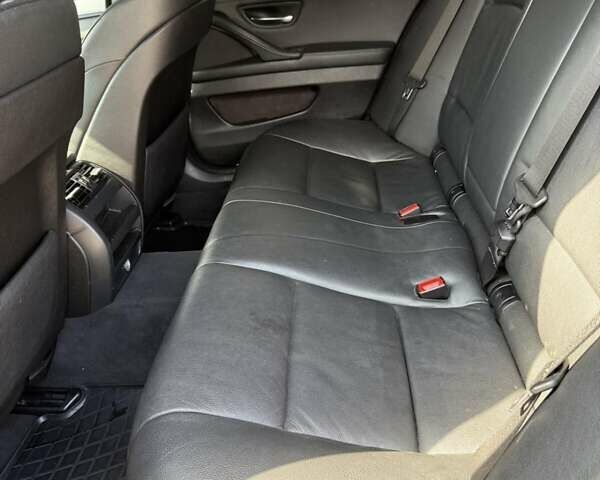 Чорний БМВ 5 Серія, об'ємом двигуна 3 л та пробігом 250 тис. км за 16850 $, фото 3 на Automoto.ua